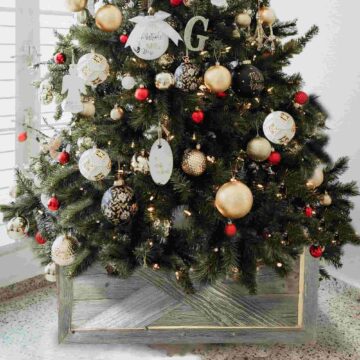 Barnwood Christmas Tree Box – Tree Collar décor