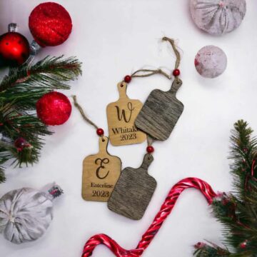 Personalized Mini Cutting Board Ornaments - Rustic Charm for Your Christmas Tree - Customize with name and year