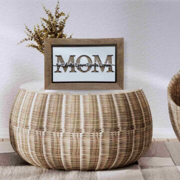Mom Sign on room-1